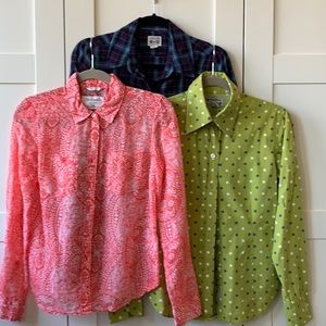 3 Fitted button down shirts Converse Lucky Brand Aeropostale size M